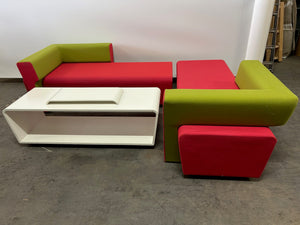 Haworth Sofa grün rot