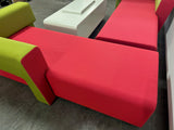 Haworth Sofa grün rot